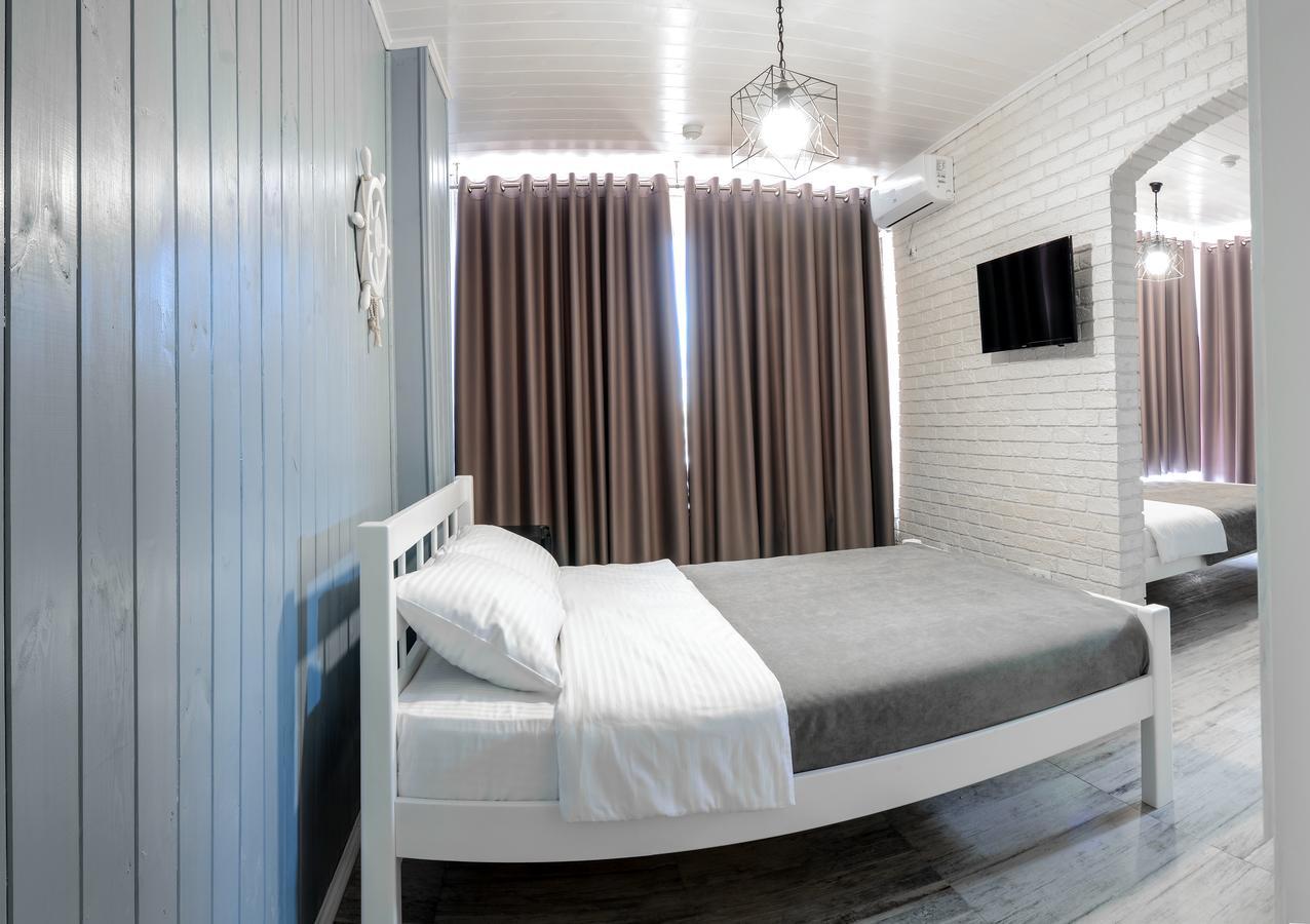 Captain Hotel Затока Экстерьер фото